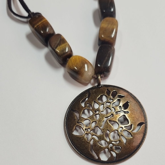 Avon Bronze Tone Medallion and Genuine Tiger's Eye Necklace Vintage Boho - Picture 3 of 6